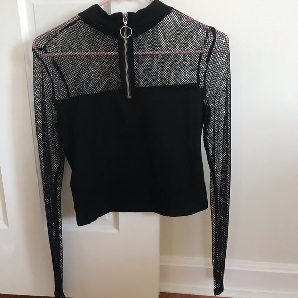 H&M Black Top - Picture 2 of 4